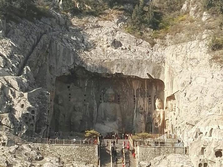 洛阳龙门石窟图片