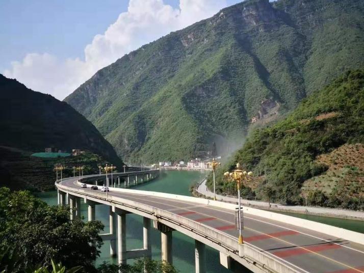 兴山古昭公路好玩吗