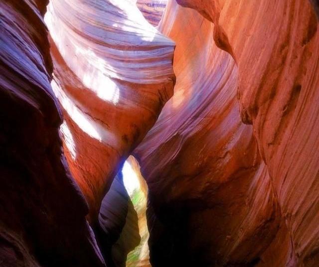 甘泉雨岔大峡谷