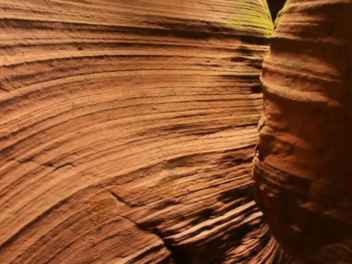 甘泉雨岔大峡谷图片
