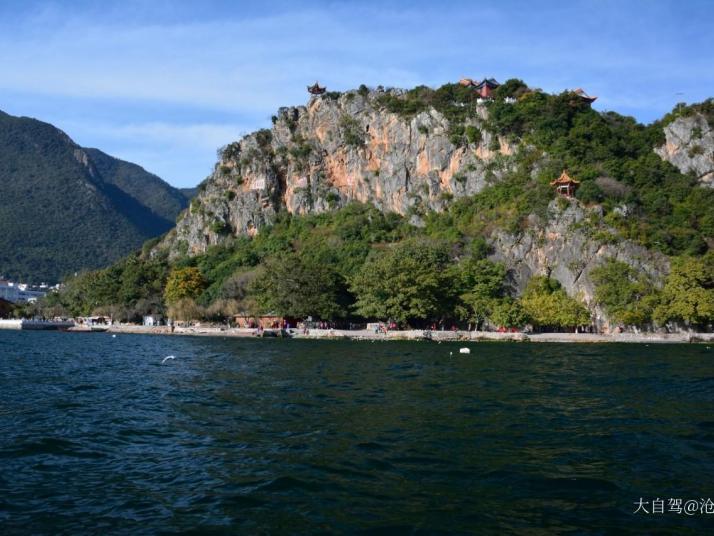 澄江抚仙湖笔架山图片