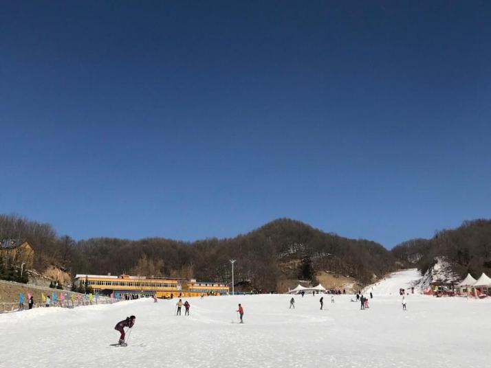 西峡老界岭滑雪场图片