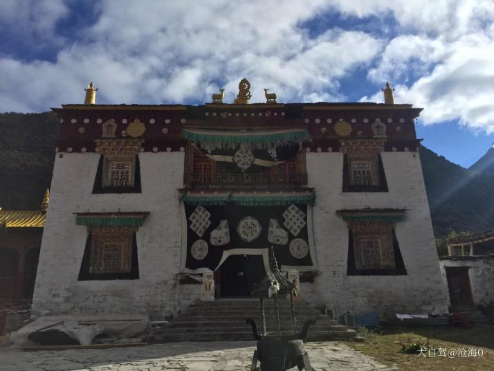 稻城冲古寺图片