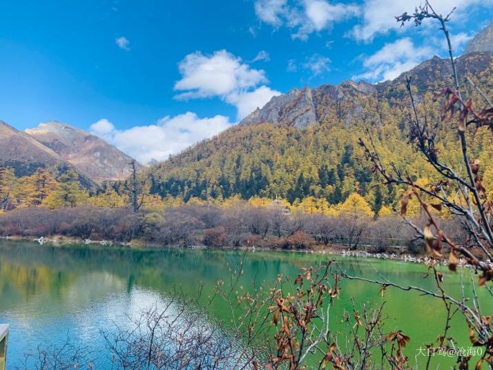 稻城珍珠海卓玛拉措图片