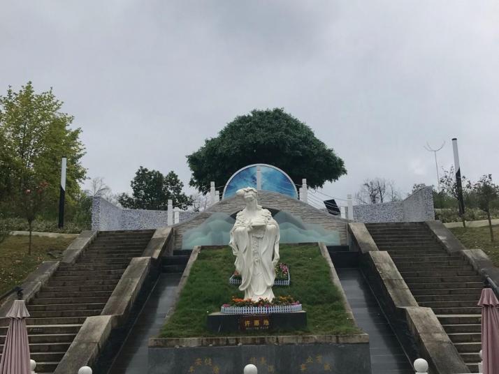 安康瀛湖翠屏岛图片