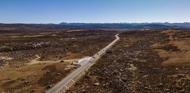 成都集合川西8日自驾游：【小小川西】理小路-丹道秘境-措卡湖-稻城亚丁8日自驾游-大自驾网