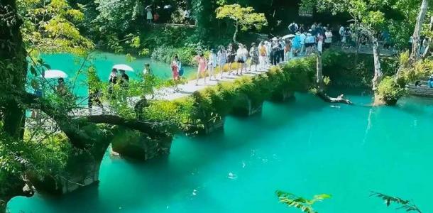 重庆出发贵州4日自驾游：【清凉贵州】黔南荔波小七孔-龙里油画大草原-独山天洞-洒金谷-福泉古城4日自-大自驾网