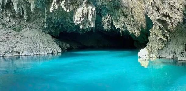 重庆出发贵州4日自驾游：【罗甸果冻海】贵阳夜郎谷-罗甸大小井-神泉谷-夜游黄果树-贵阳白宫-甲秀楼4-大自驾网