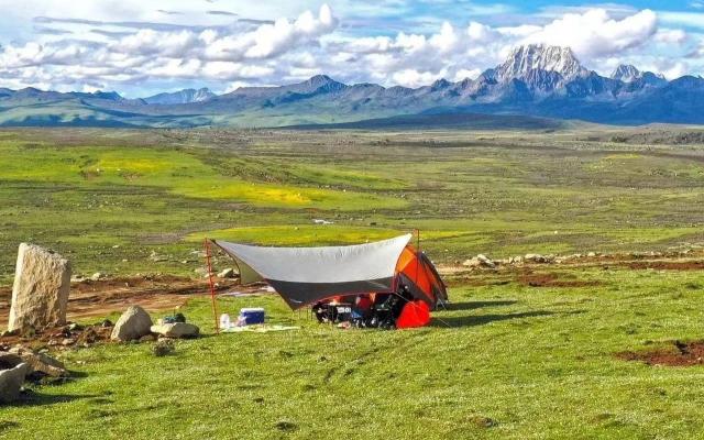 湖北出发川西大环线12日自驾游：鱼子西-四姑娘山-墨石公园-稻城亚丁-佛国色达全景川西12日游