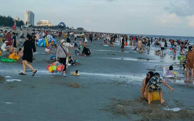 四川出发广西8日自驾游：[秀丽山水]靖西鹅泉-中越边境公路-德天大瀑布-北海-桂林8日自驾游