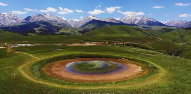重庆出发川西7日自驾游：【格聂南线】格聂之眼-格聂神山-甘白路-亚青寺-措普沟7日自驾自驾游