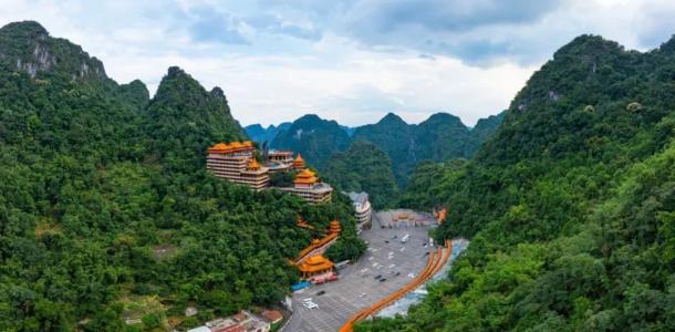 珠三角出发广西5日自驾游：寻味国家地理标志美食封开杏花鸡-马山黑山羊-陆川猪-南宁宁蒙鸭5日游自驾游