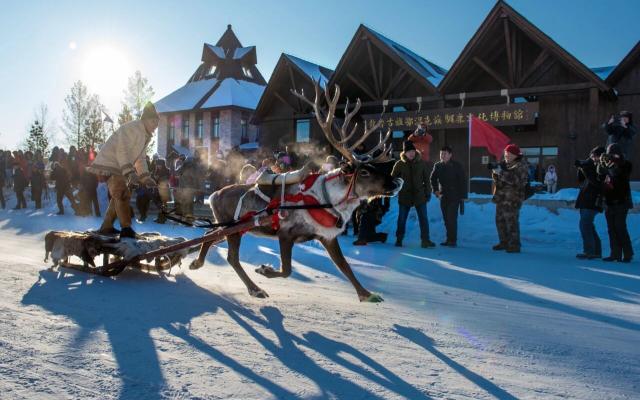 海拉尔集合呼伦贝尔5日自驾游：【极致冬境】挑战中国冷极村，体验冰火两重天，邂逅冰雪梦幻奇境