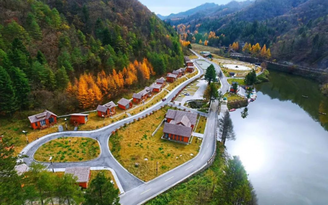 武汉出发神农架3日自驾游：【野趣神农架】神农天路-秘境松巴线-原始森林小众穿越3日游