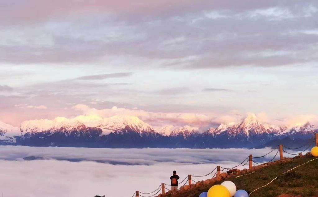 重庆出发川西牛背山3日自驾游：【冬摄牛背山】牛背山顶-日出云海-深度拍摄-天全3日摄影之旅