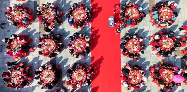 武汉出发宜昌长阳2日自驾游：【寻味长阳】G348三峡公路-网红小狗山-清江方山-万人年猪宴-大自驾网