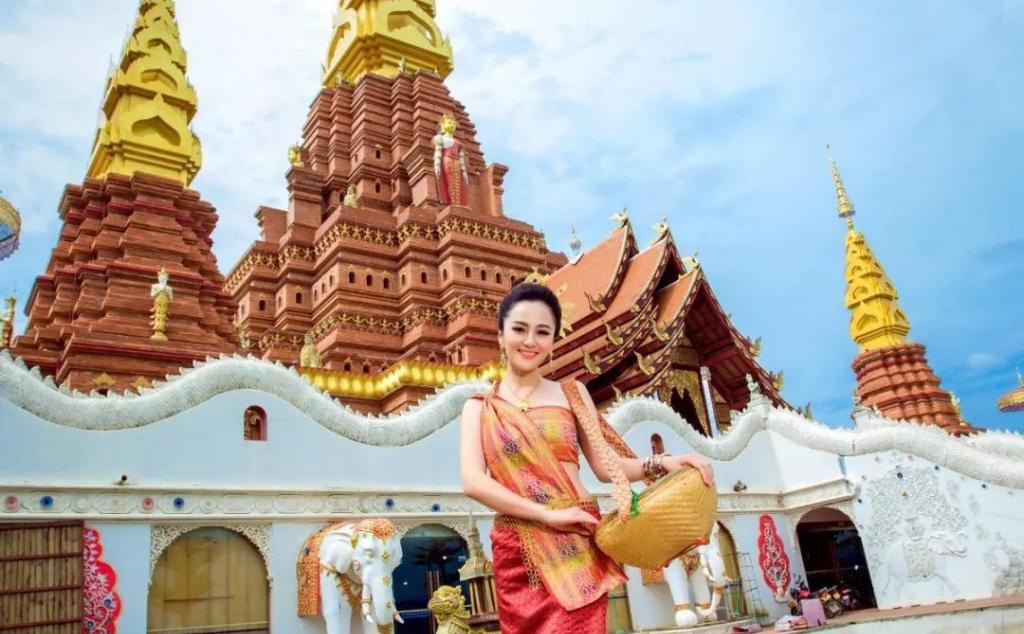 山东出发云南18日自驾游：【云南全境】西双版纳-瑞丽-腾冲-罗平-弥勒-哀牢山-中缅边境原始秘境18