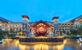 武汉出发安徽池州铜陵3日自驾游：犁桥江南水镇-九华山大佛-阿尔卡迪亚温泉-大愿文化园休闲3日游-推荐