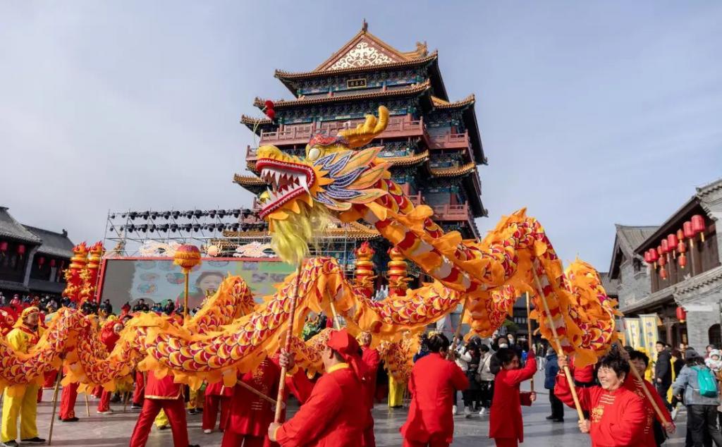 江苏常州出发山东临沂4日自驾游：山东过大年竹泉村-红石寨-梦回琅琊古城-沂蒙红色-滑雪泡温泉4日游