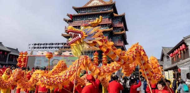 江苏常州出发山东临沂4日自驾游：山东过大年竹泉村-红石寨-梦回琅琊古城-沂蒙红色-滑雪泡温泉4日游-大自驾网