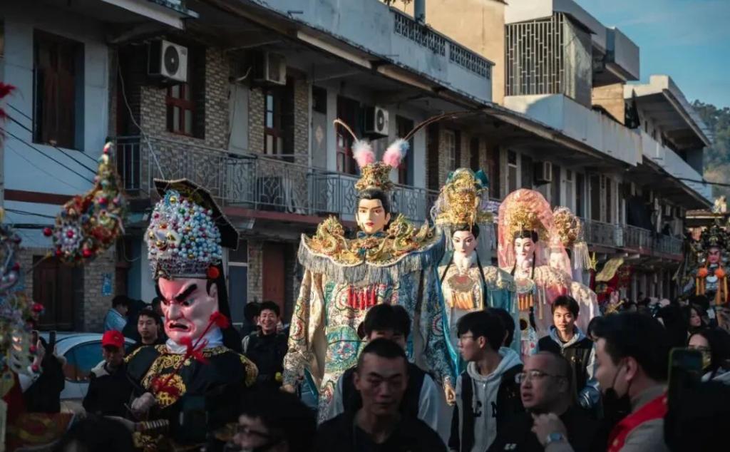 江苏出发福建5日自驾游：【福建过年】霞浦滩涂-福州看游神天团-驾车环平潭岛-泰顺交垟土楼5日游