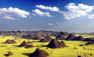 广东出发贵州云南广西7日自驾游：云南罗平油菜花-坝美-兴义万峰林-马岭河-河池刘三姐故乡7日游-推荐