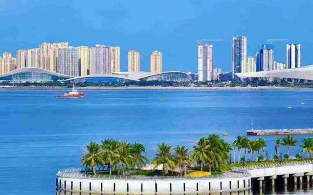 重庆出发广东湛江6日自驾游：【滨海湛江】广东湛江东海岛-特呈岛-赤坎老街-金沙湾-阳朔6日游