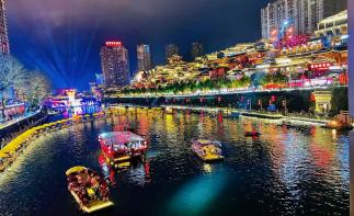 重庆出发湖北恩施4日自驾游：【仙山贡水】恩施土司城-女儿城-宣恩狮子关-坪坝营4天3晚-推荐