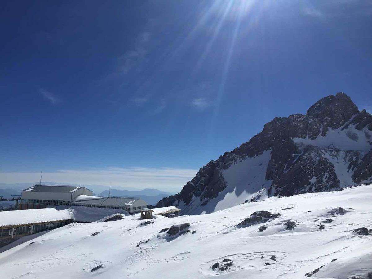 昆明集合7日云南自驾游：丽江古城-玉龙雪山-香格里拉-泸沽湖7日租车自驾游