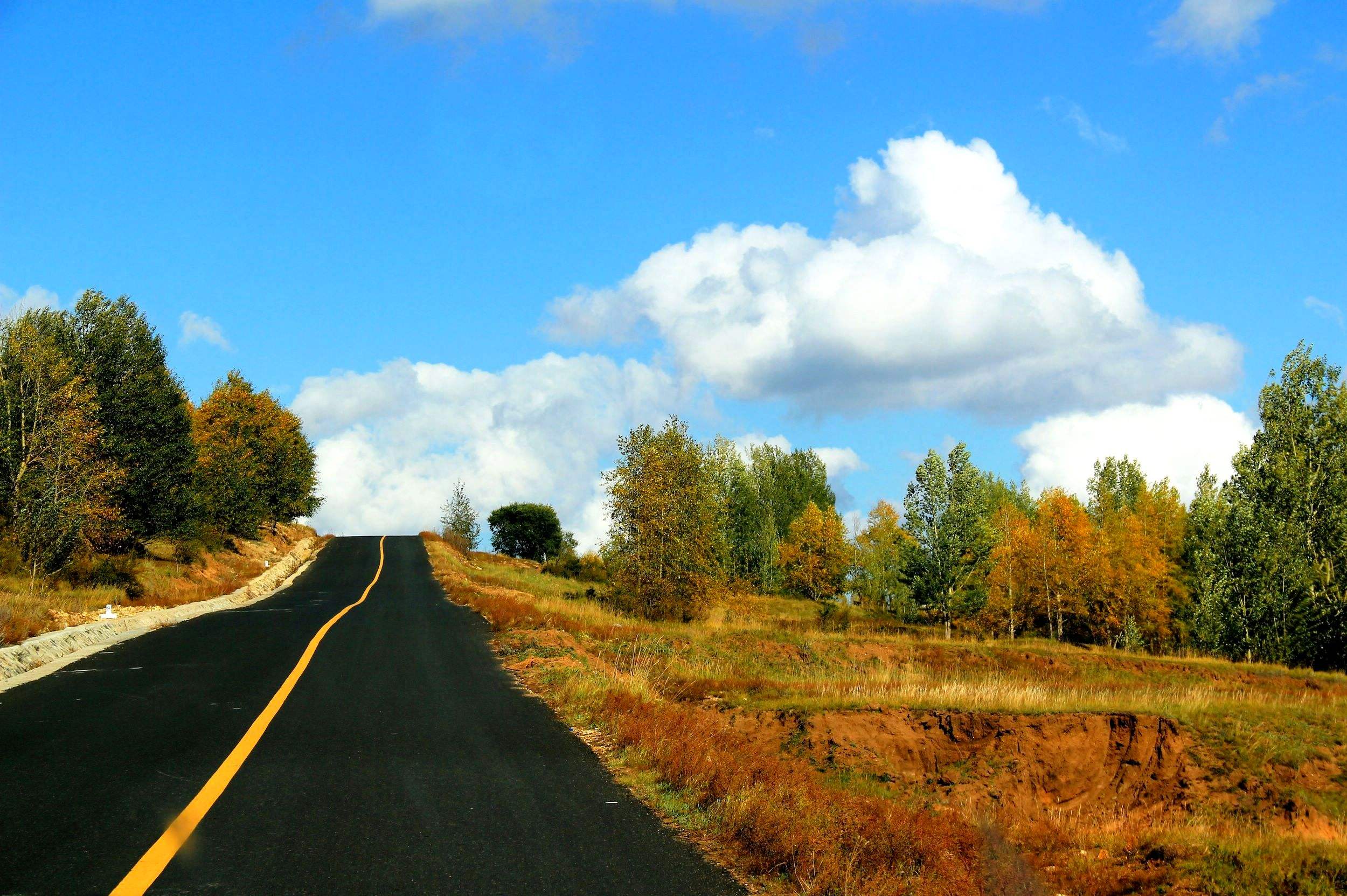 山东出发内蒙6日自驾游：热阿线-黄岗梁-阿斯哈图石林-达里湖黄金周赏秋