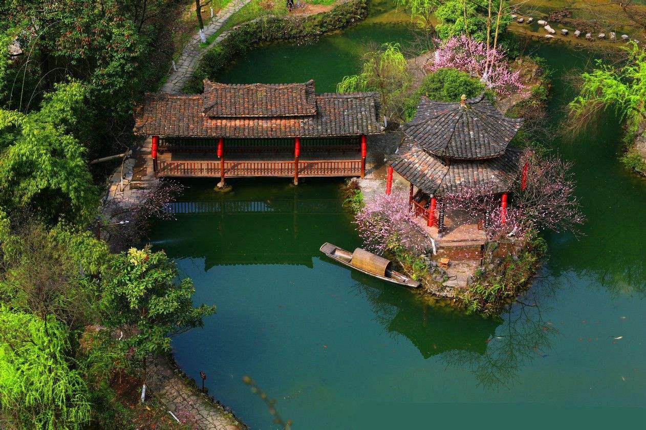 湖南周边自驾游：酉阳桃花源-龚滩古镇-湘西边城3日重庆自驾游