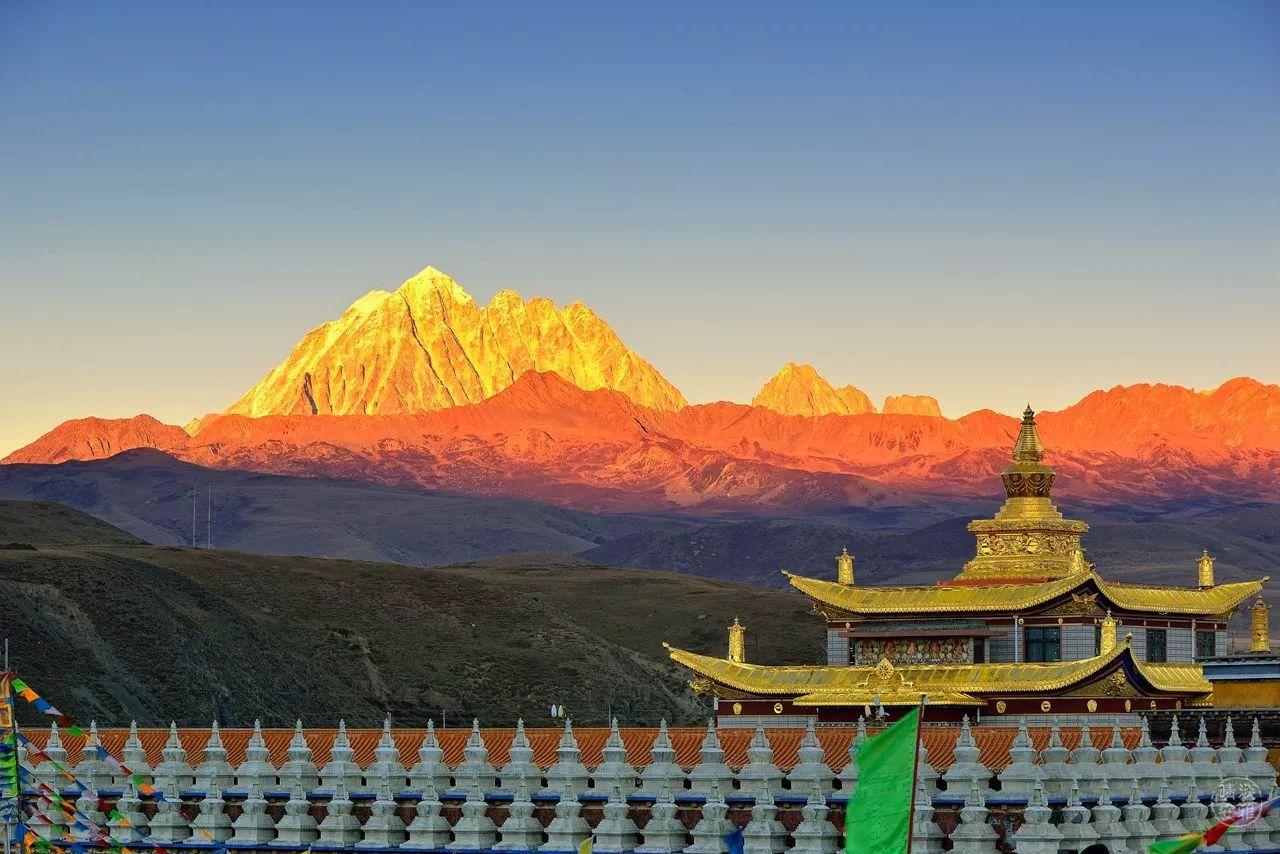 重庆出发新都桥四日自驾游：四姑娘山-中路藏寨-新都桥秋色4日行摄之旅