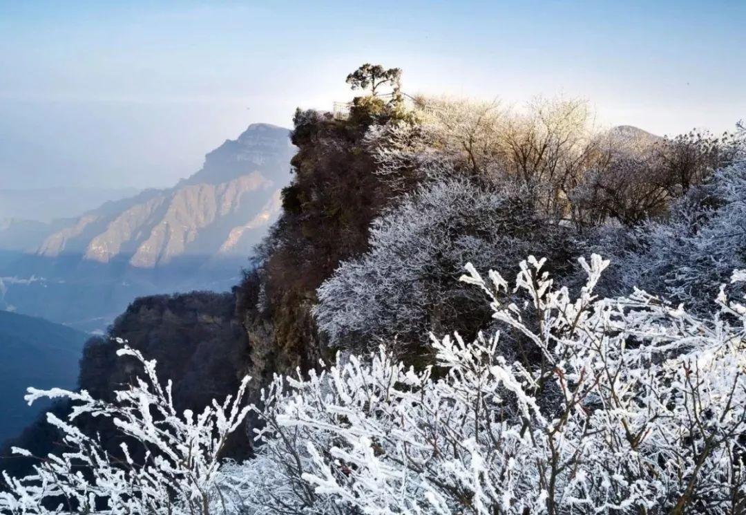 陕西出发西安2日周边自驾游：光雾山十八月潭-米仓山国家森林公园2日周末自驾游