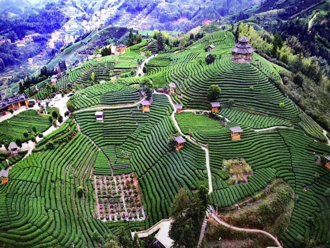 广东出发广西贵州6日自驾游:南丹洞天-南中国天眼-布央仙人6天休闲自驾游