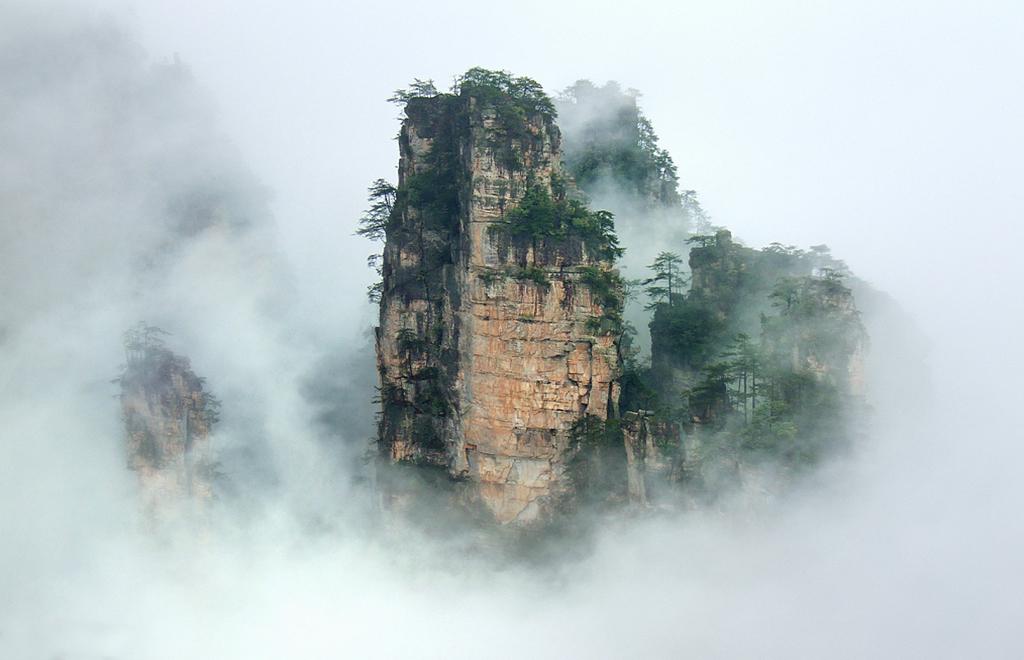 山东出发到湖南6日自驾游：凤凰古城-张家界-德夯苗寨6日湘西自驾游