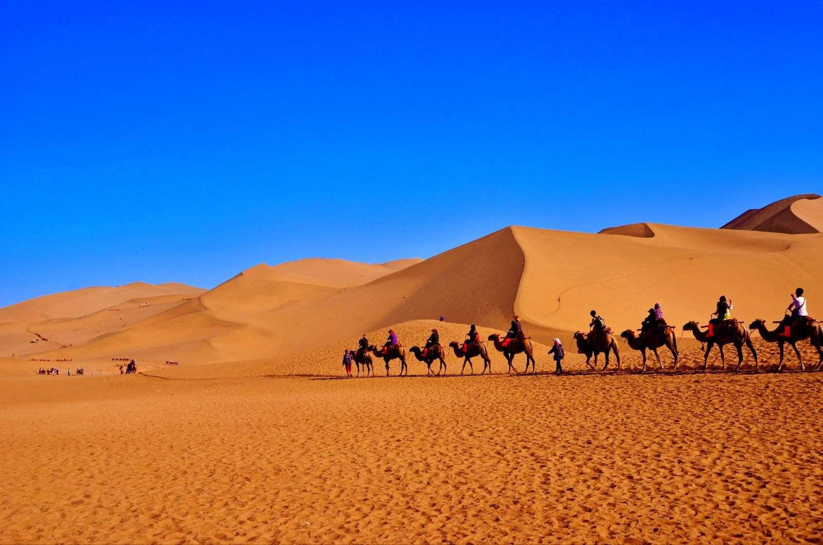 成都出发西北甘肃10日自驾游：莫高窟-若尔盖大草原-拉卜楞寺-甘南10日大环线