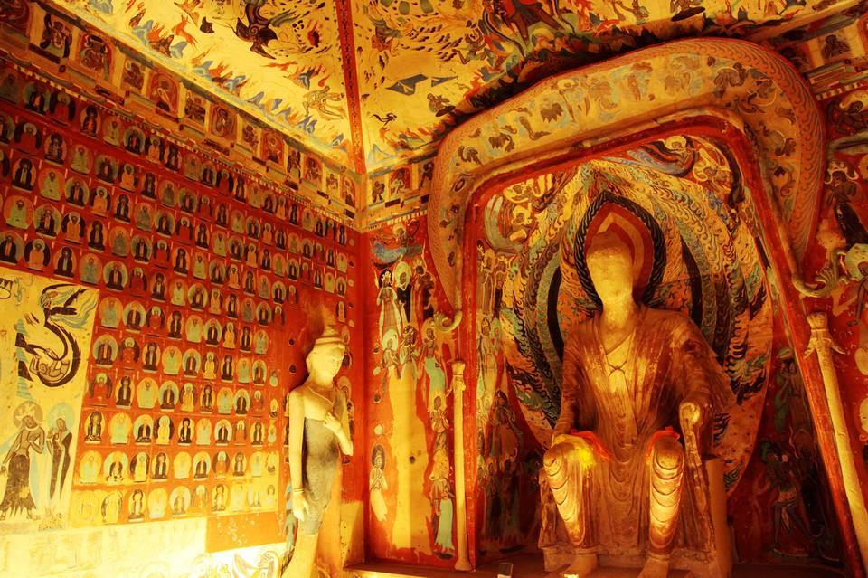 兰州集合自驾大西北8日自驾游：茶卡盐湖-柴达木盆地-张掖七彩丹霞-莫高窟8日自驾游