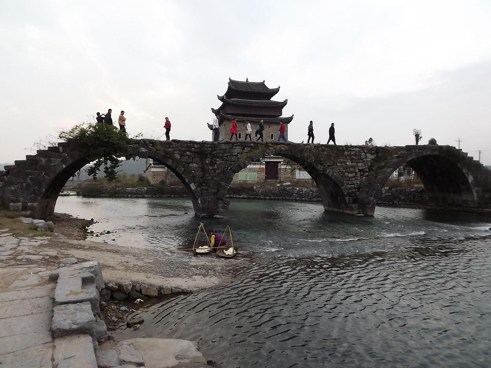 广东出发湖南江永3天自驾游：女书岛-千家峒-大泊水瀑布3日江永自驾游