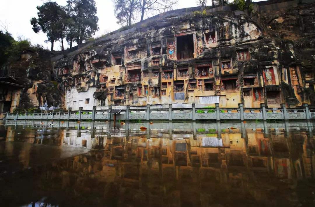 西安出发四川巴中3日自驾游：米仓山-南龛石窟-诺水河3日休闲民俗体验自驾