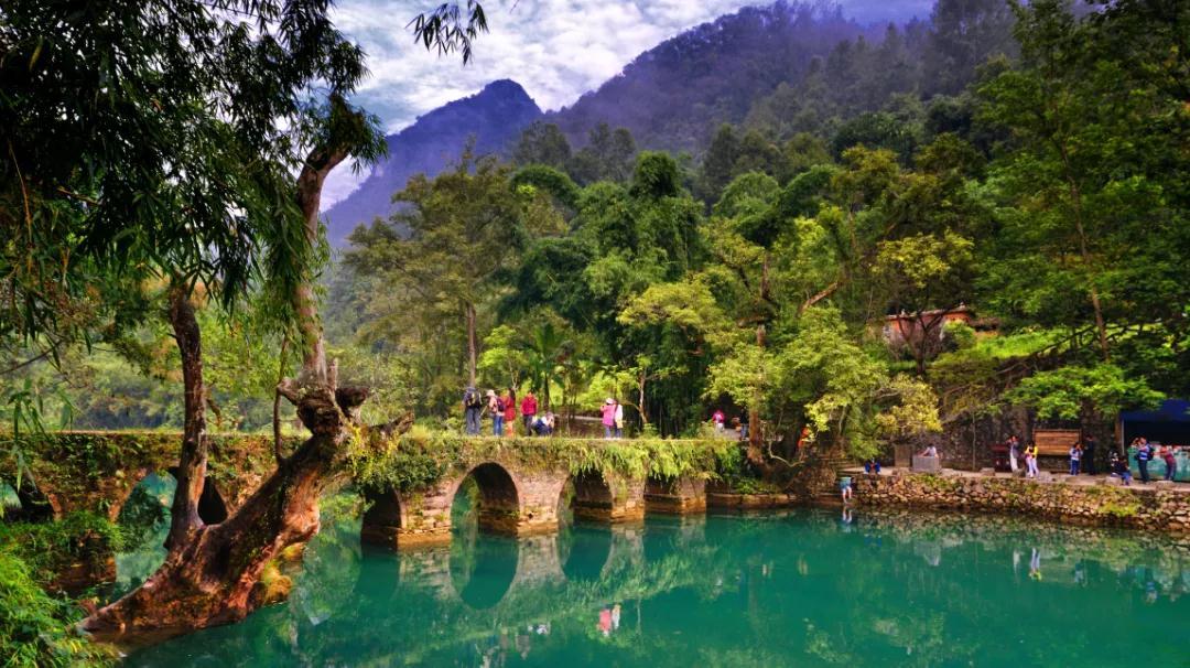 重庆出发荔波4日自驾游：丹寨-鸟笼村-大小七孔4日休闲自驾游