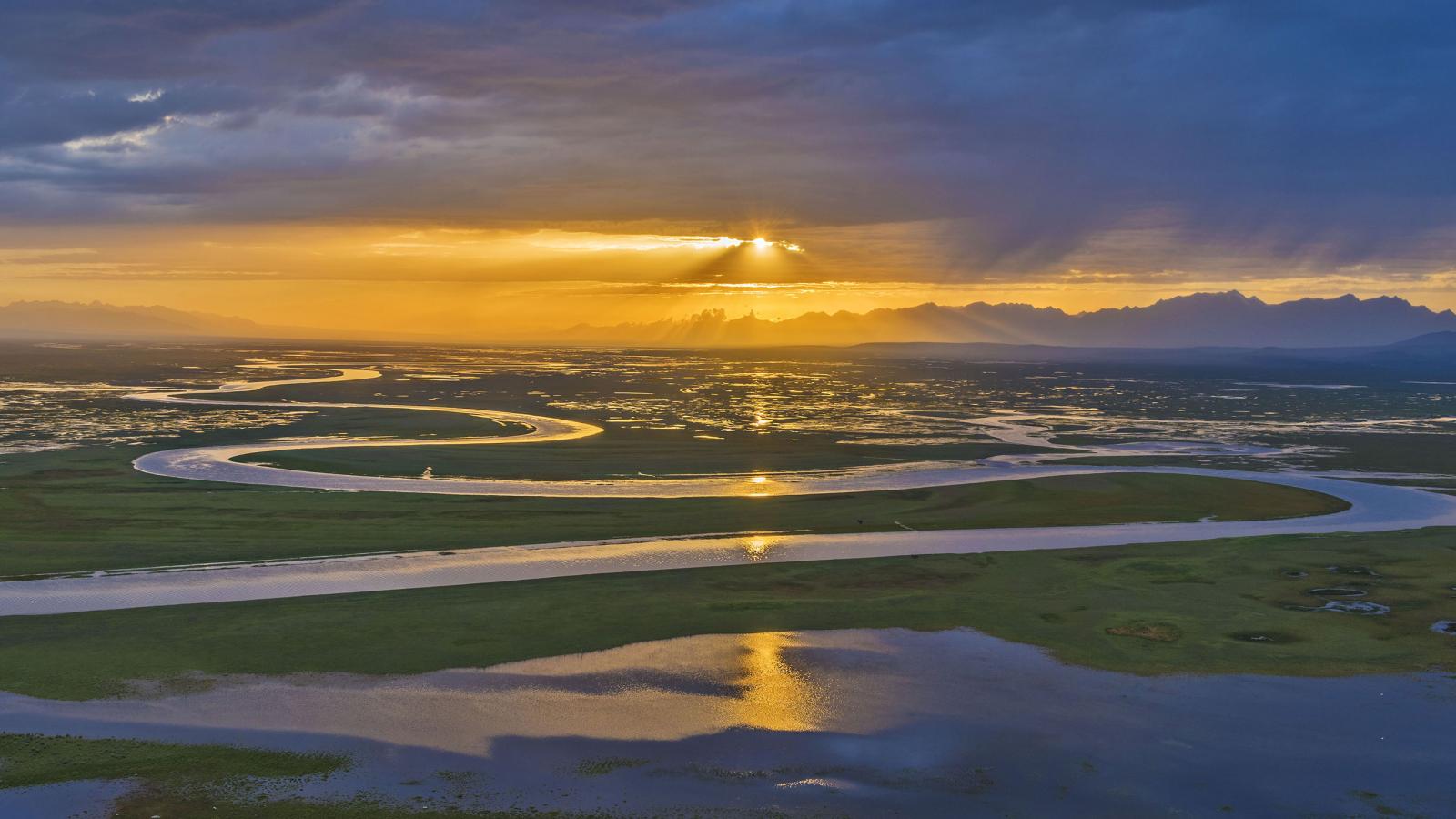 全国出发甘肃青海四川5日自驾游：兰州-久治-甘南-成都5日自驾游