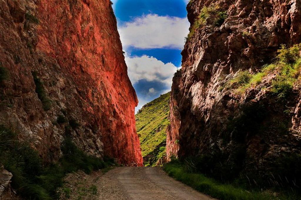 北京周边蔚县2日自驾游：桑干河大峡谷-象光寺-大河南穿越2日自驾游