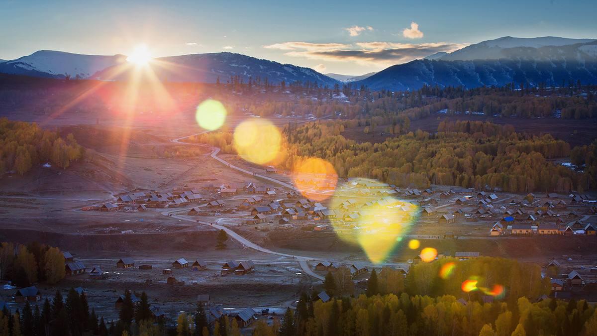 乌鲁木齐出发北疆8日自驾游：可可拖海-布尔津-禾木-喀纳斯8日北疆自驾游