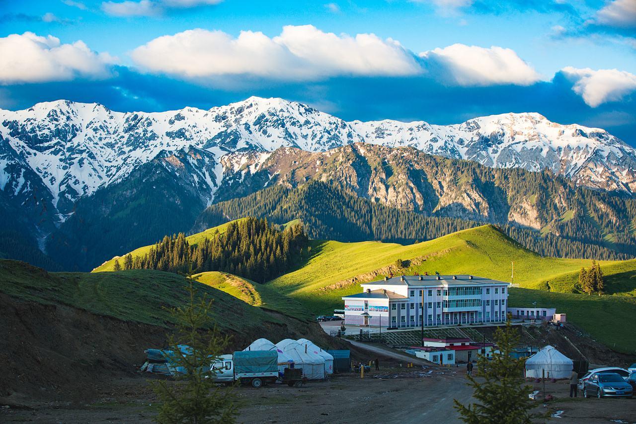 乌鲁木齐集合北疆12日落地自驾游：神秘喀纳斯-赛里木湖-吐鲁番12日北疆环线落地自驾