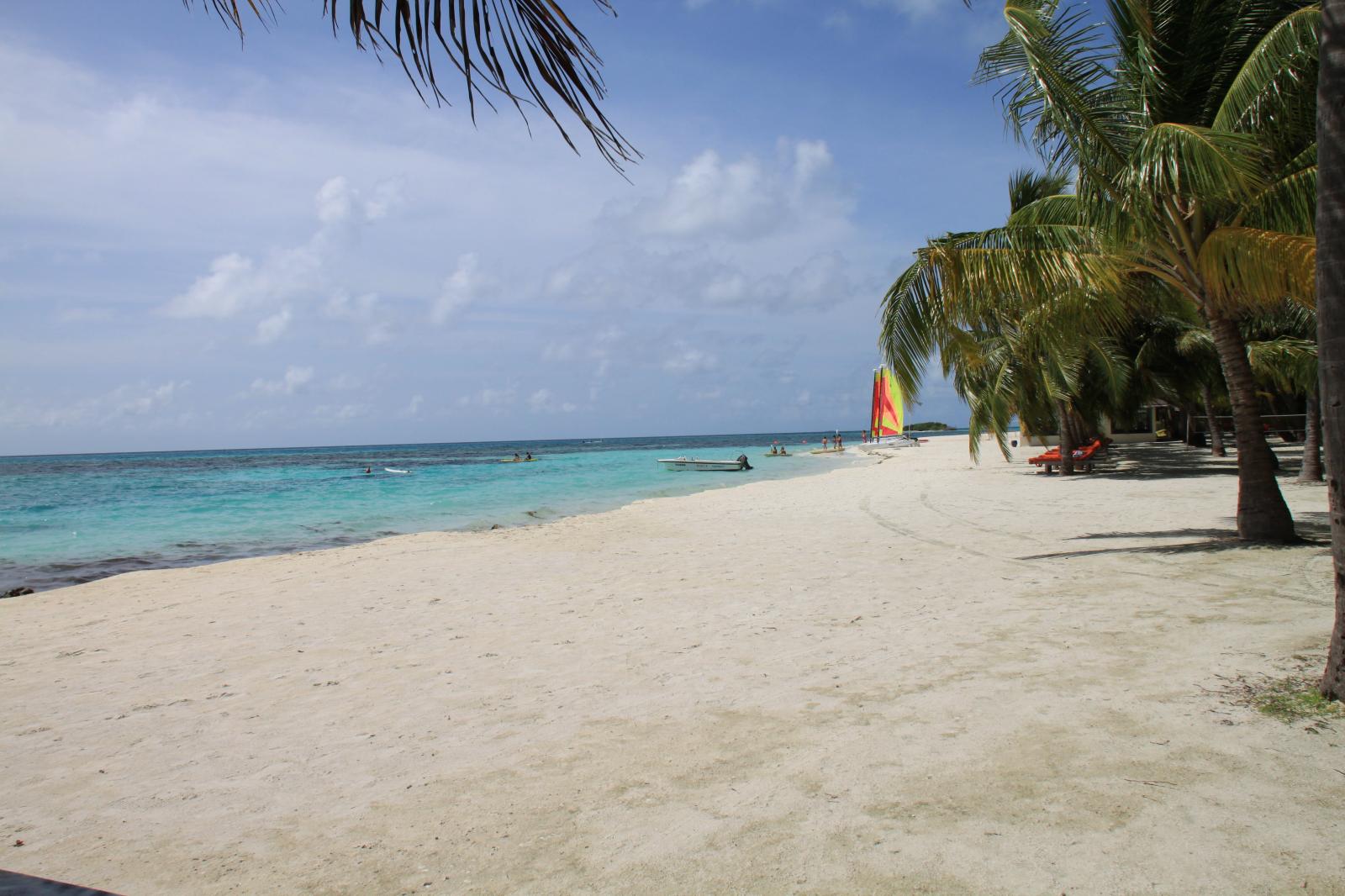 东兴口岸集合越南6日自驾游：越南芒街-下龙湾-吉婆岛6日沙滩海鲜美食自驾游