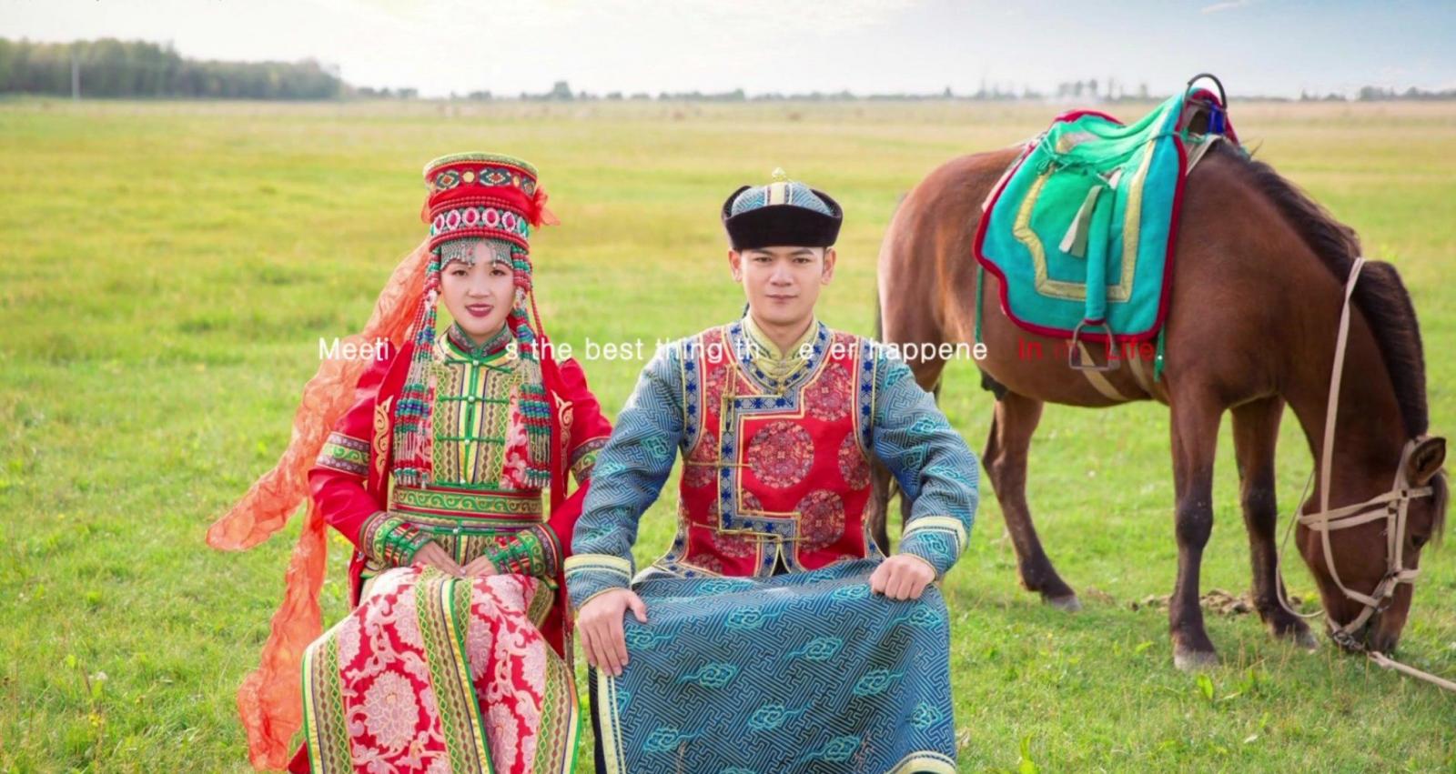 鄂尔多斯6日自驾游：库布其沙漠-鄂尔多斯大草原-阿尔寨石窟-布龙湖-康巴什6日内蒙自驾游