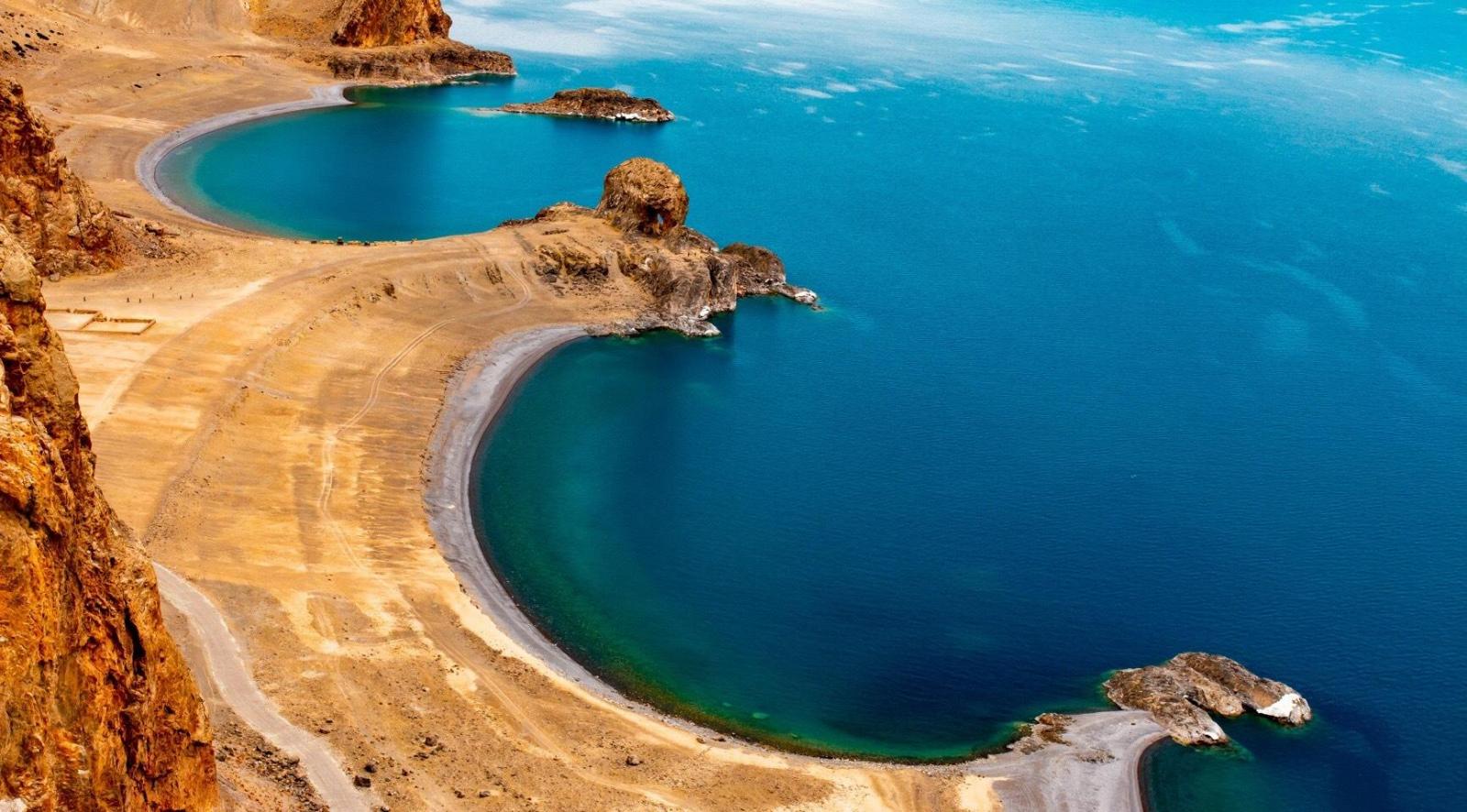 拉萨集合11日西藏落地自驾游：布达拉宫+羊湖+珠穆朗玛峰+吉隆沟+色林措11日落地自驾游