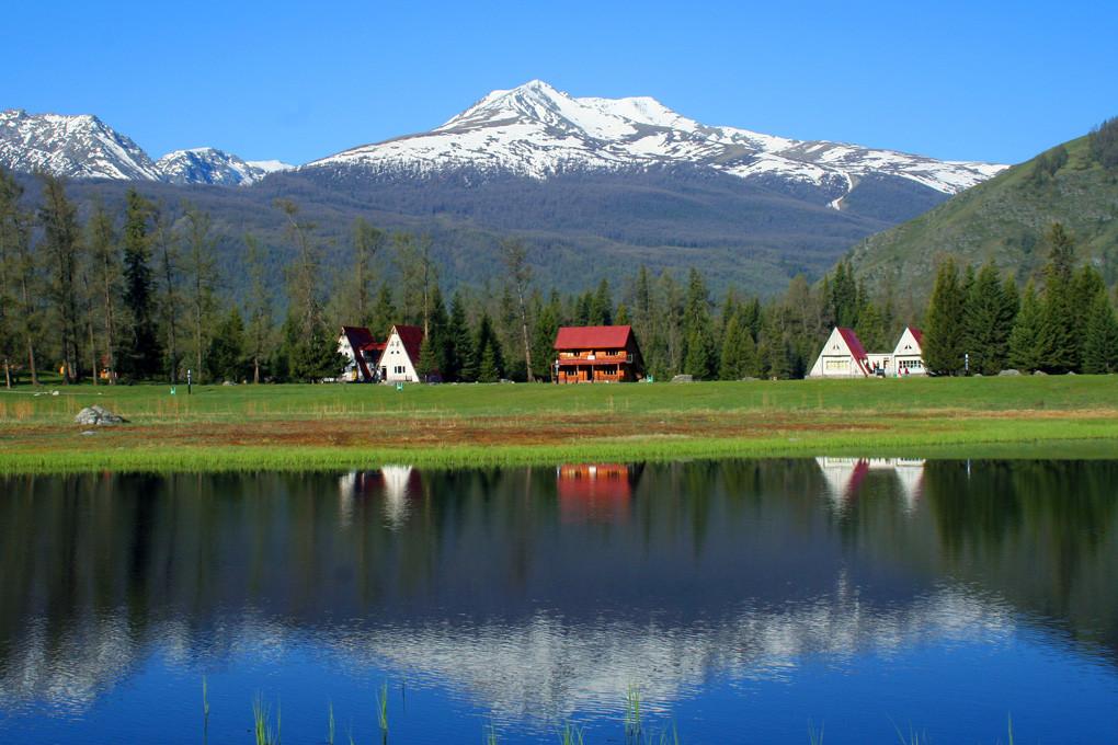 乌鲁木齐集合新疆8日落地自驾游：天池-可可托海-禾木村-喀纳斯国家地质公园-乌尔禾魔鬼城8日自驾游