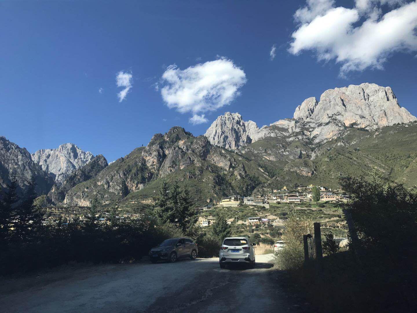 西安出发川西甘南6日自驾游：达古冰山+扎尕那+藏式风情体验+最美草原观光路自驾六日