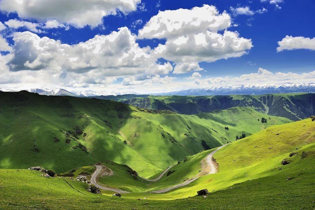 乌鲁木齐集合新疆10日自驾游：神秘喀纳斯-可可托海-伊犁-独库环线10日自驾游